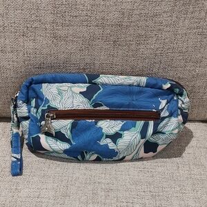 Maaji Wristlet Zip Pouch BLUE GREEN Used